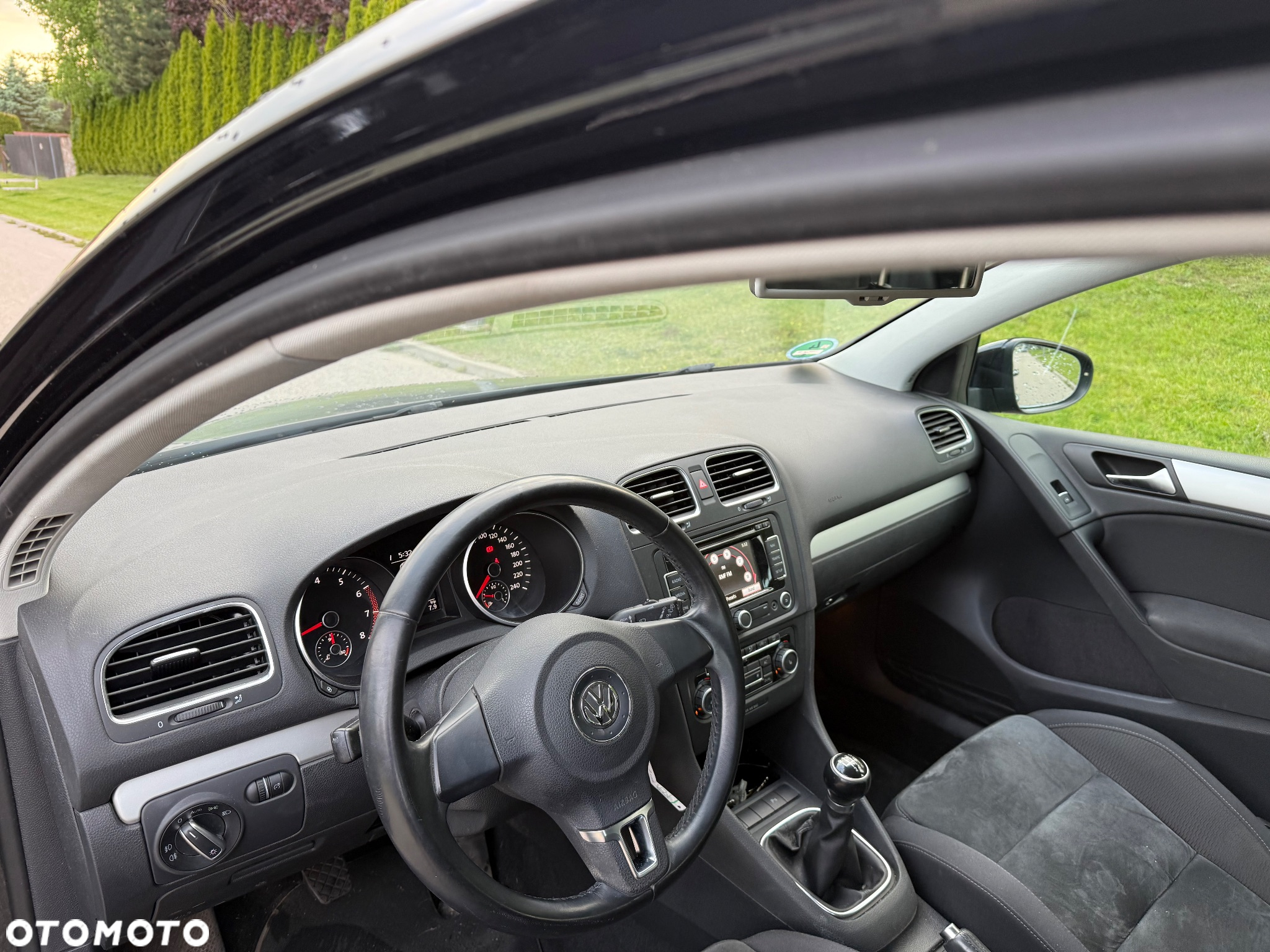 Volkswagen Golf - 5