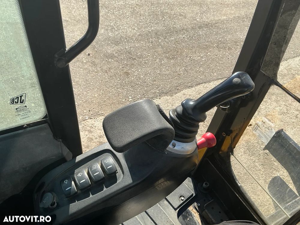 JCB 8025 ZTS - 17