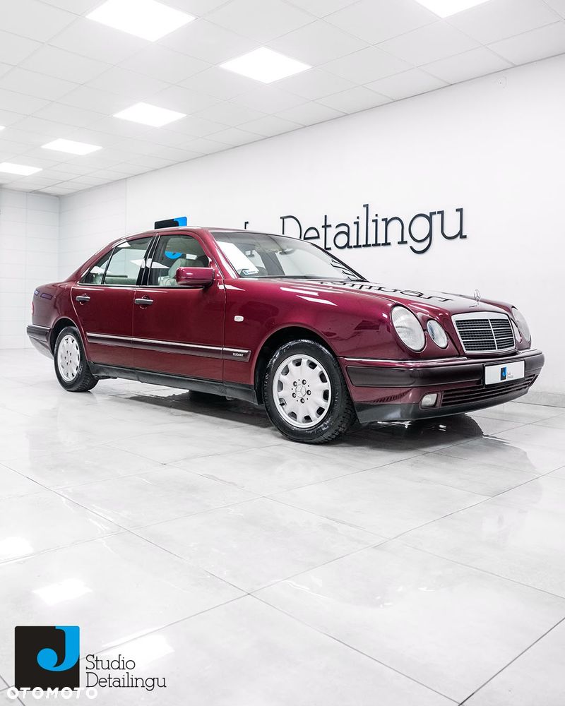 Mercedes-Benz Klasa E 200 Elegance - 1