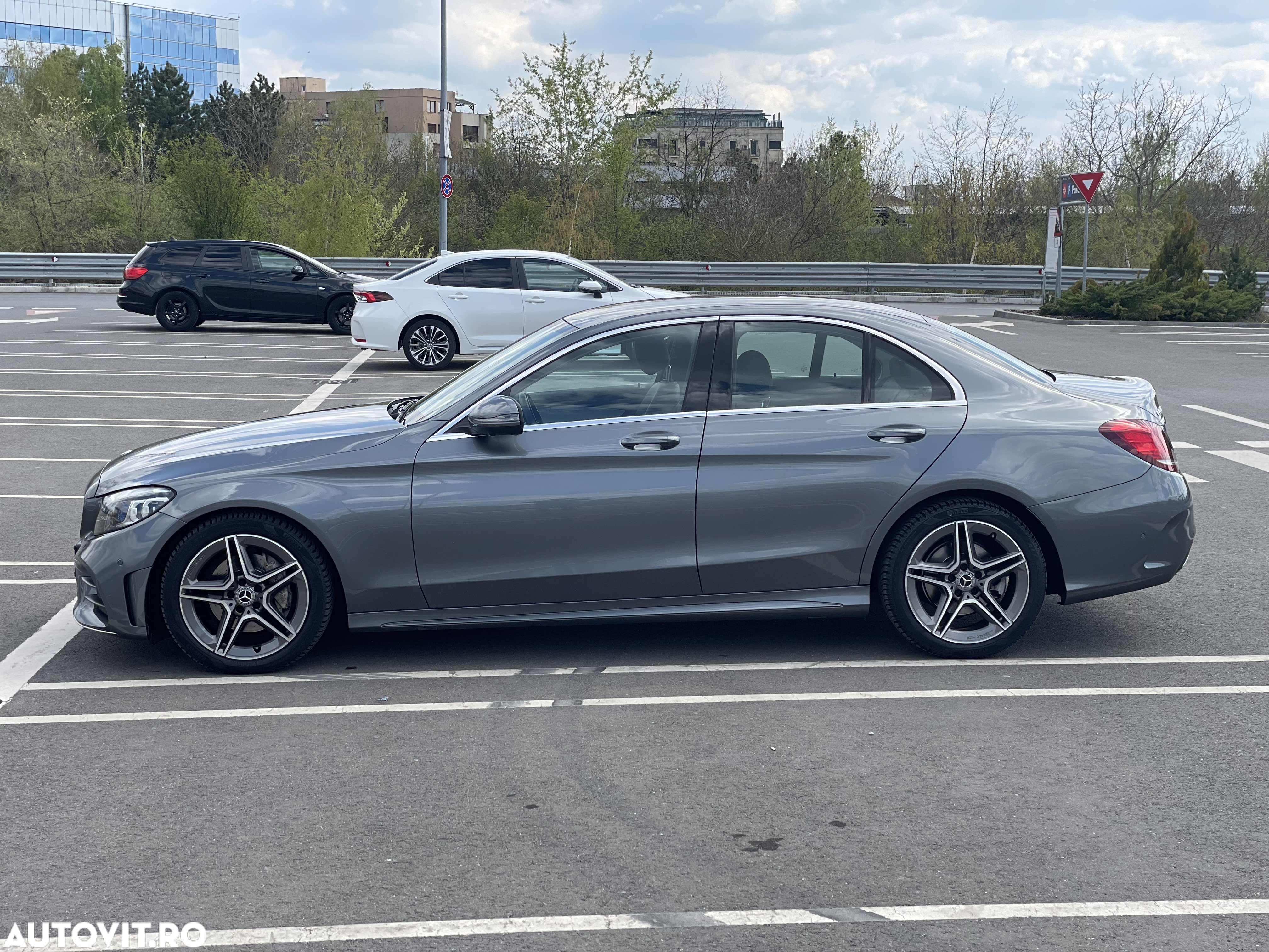 Mercedes-Benz C 220 d T 9G-TRONIC AMG Line Advanced - 6