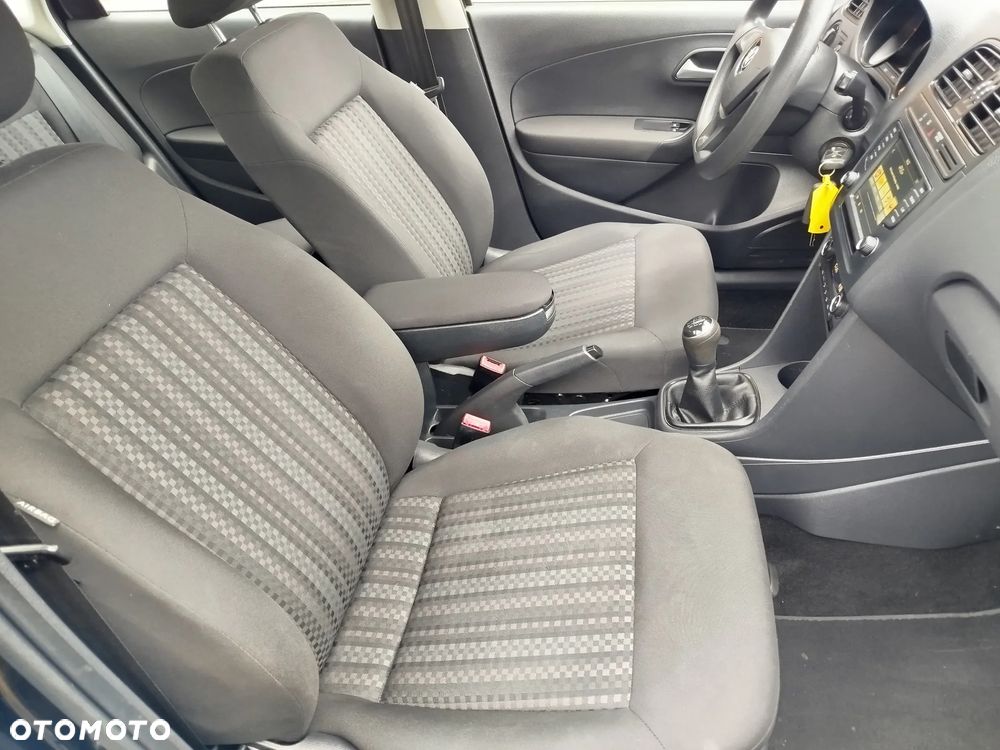 Volkswagen Polo 1.4 TDI (Blue Motion Technology) Comfortline - 17