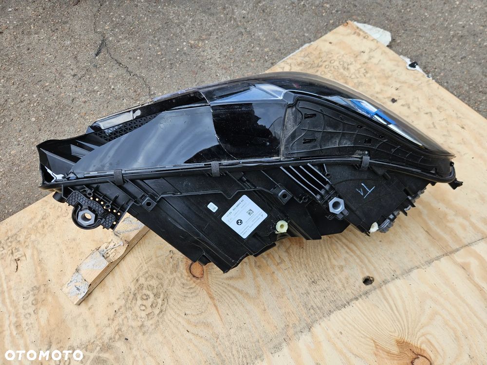 Lampa Prawa BMW X5 G05 X6 G06.     5A8E106 - 5