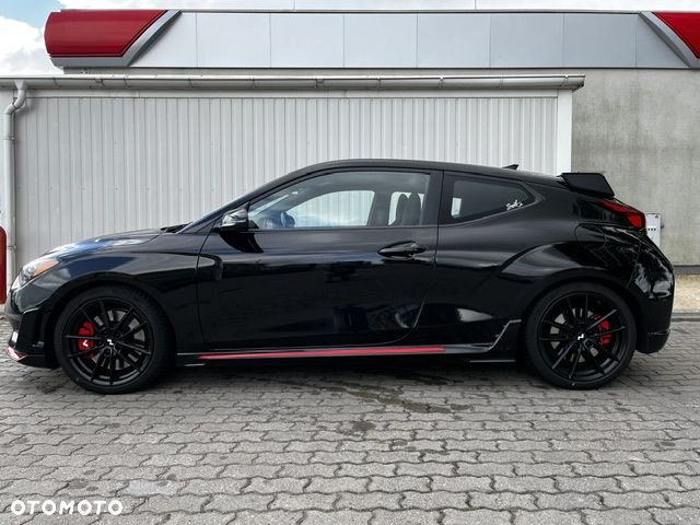 Hyundai Veloster - 2