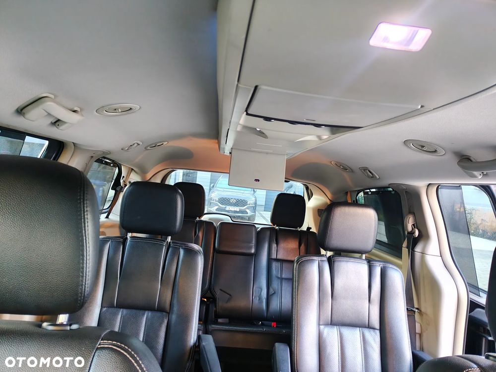 Lancia Voyager 2.8CRD Gold - 14