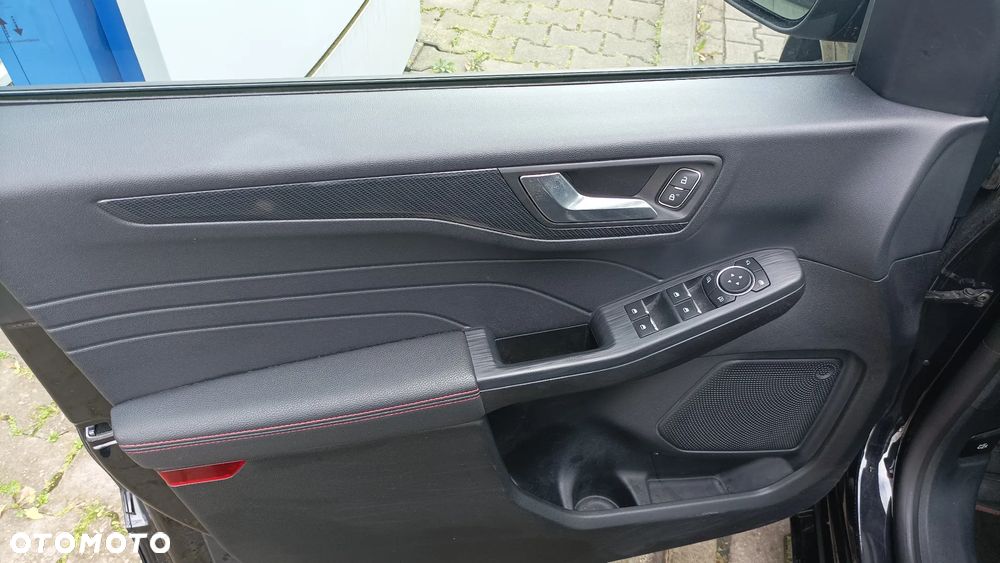 Ford Kuga 2.5 FHEV FWD ST-Line - 16