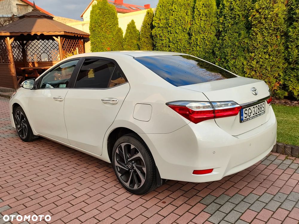 Toyota Corolla 1.6 50th Anniversary MS - 5