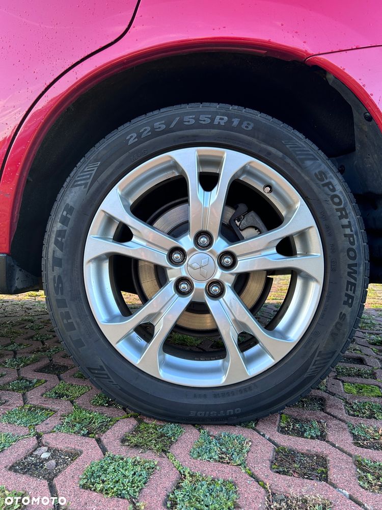 Mitsubishi Outlander - 13