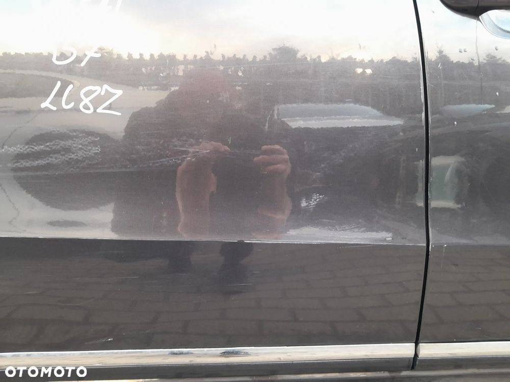 VW PASSAT B7 DRZWI PRAWE TYLNE PRAWY TYŁ KOMBI KOLOR: LC8Z - 5