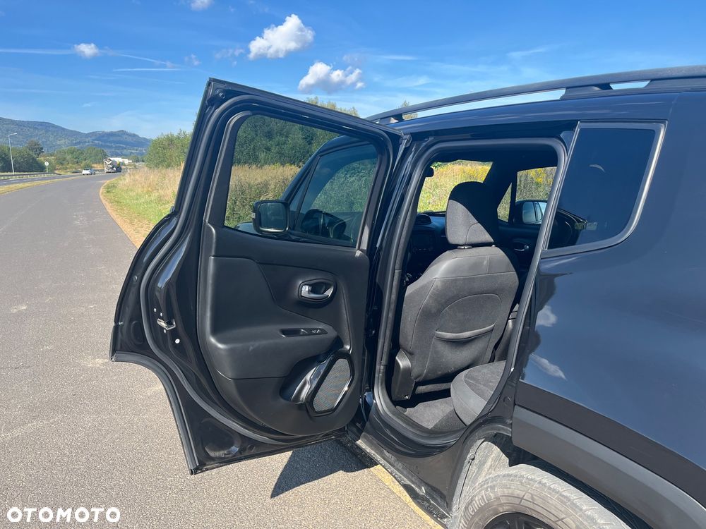 Jeep Renegade 1.6 E-TorQ Sport FWD - 4