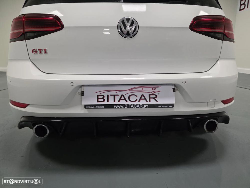 VW Golf 2.0 TSI GTI DSG Performance - 21