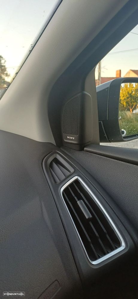 Ford Focus SW 1.0 SCTi Titanium - 7