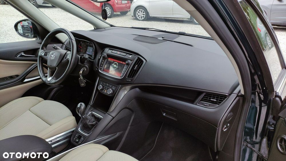 Opel Zafira - 35