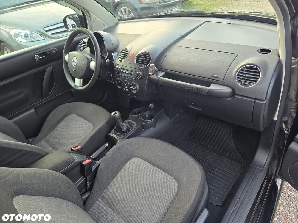 Volkswagen New Beetle 1.6 Freestyle - 32