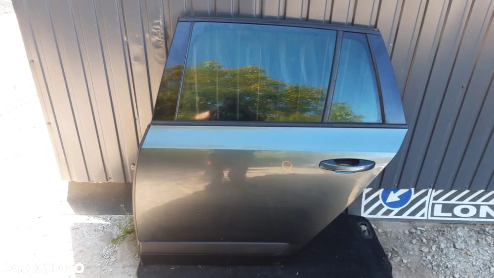 SKODA OCTAVIA III SCOUT KOMBI DRZWI LEWE TYLNE LEWY TYŁ KOMPLETNE - 1