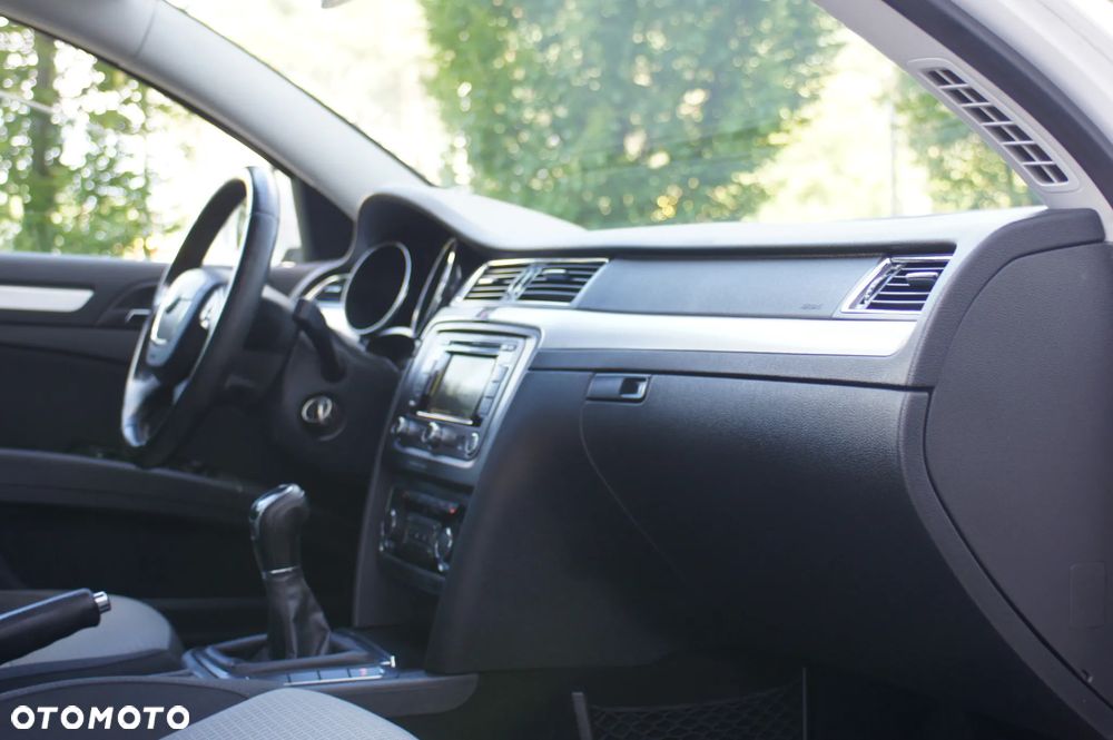 Skoda Superb 1.6 TDI Green tec Active - 26