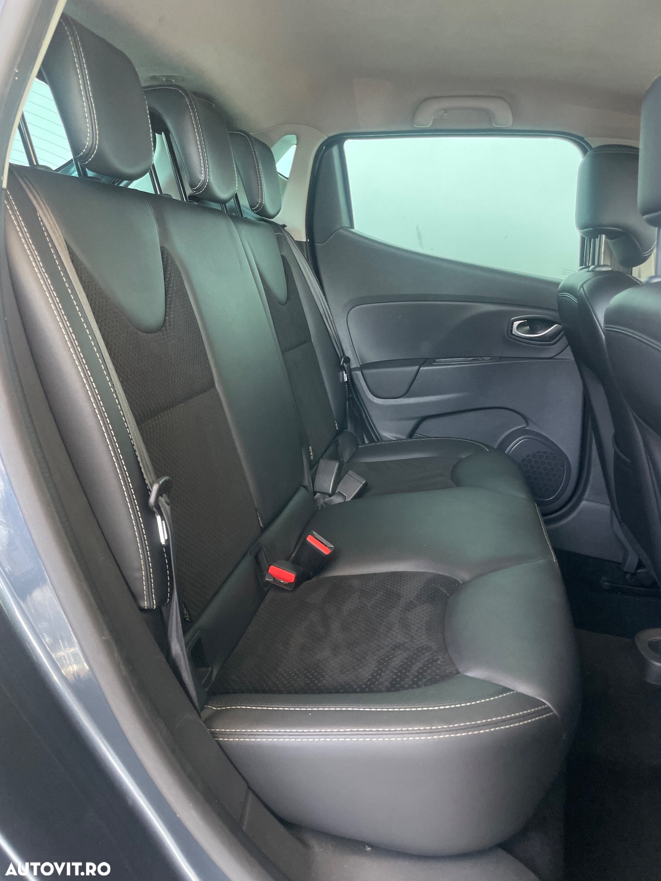 Renault Clio (Energy) TCe 90 Start & Stop INTENS - 21