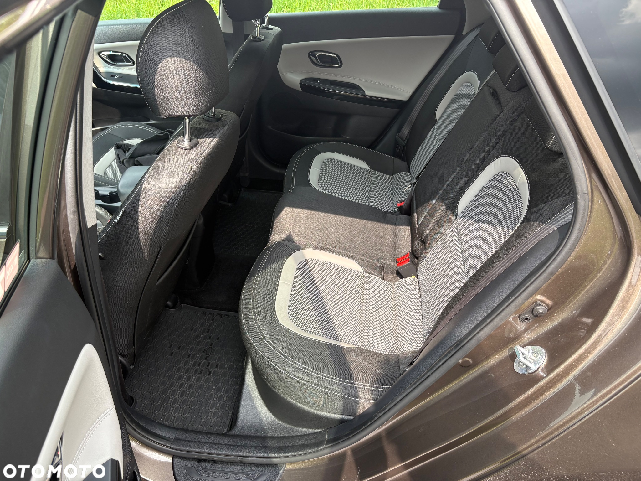 Kia Ceed Cee'd 1.6 GDI L Business Line - 9