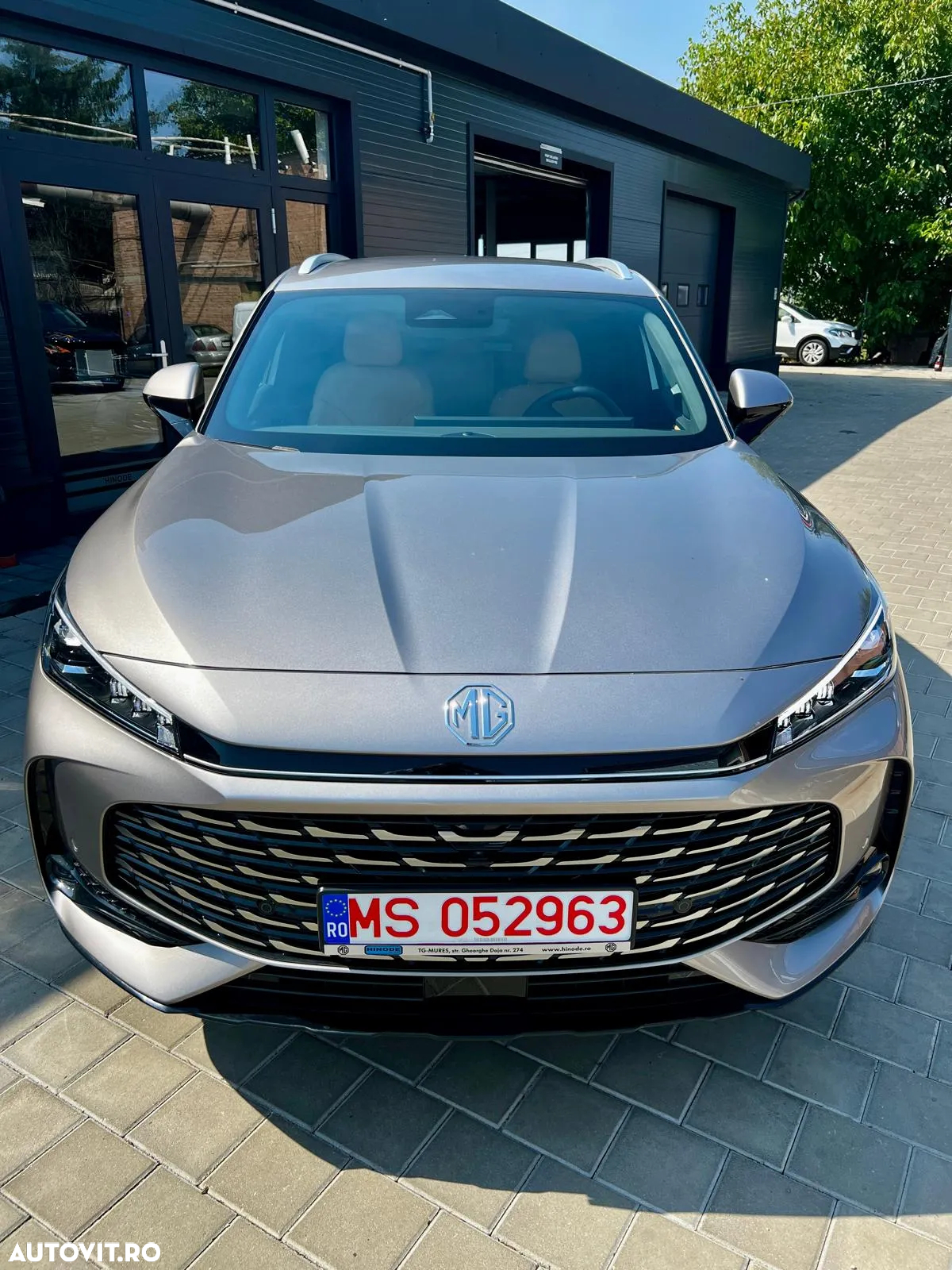 MG HS HEV Luxury - 14