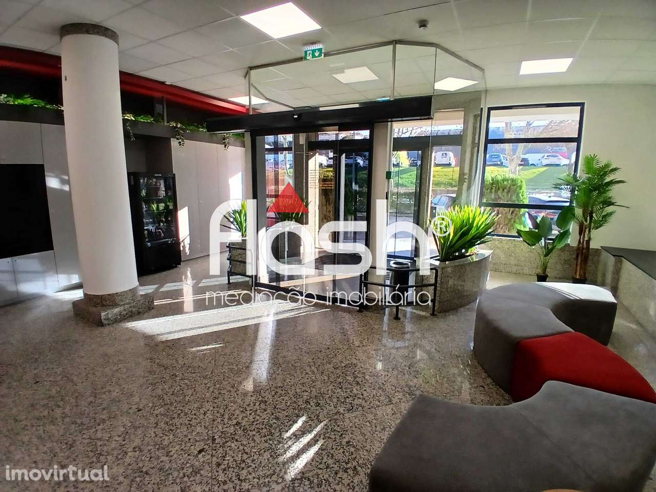 Escritórios em Edifício empresarial no Cacém - Grande imagem: 2/15
