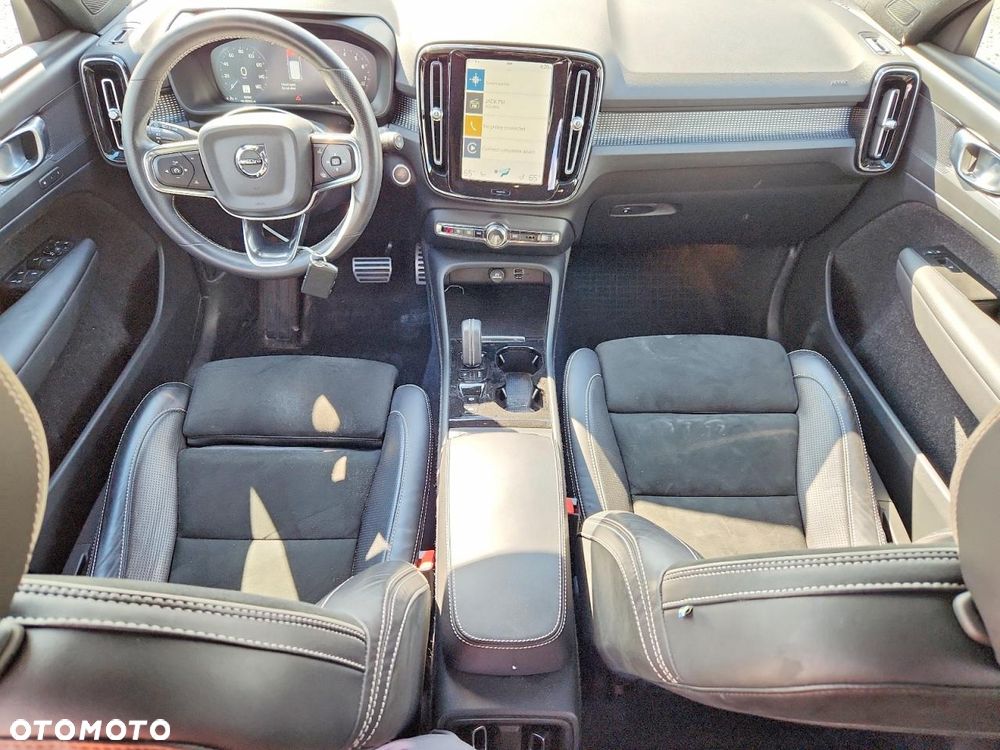 Volvo XC 40 - 5