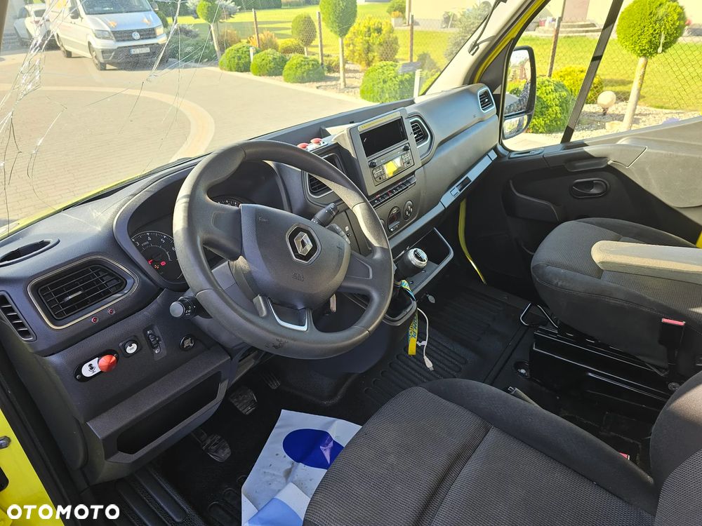 Renault MASTER Karetka Ambulans - 16
