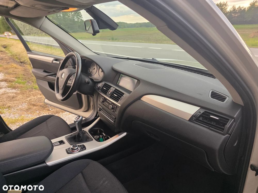 BMW X3 xDrive20d - 14
