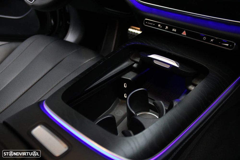 Mercedes-Benz E 300 e Exclusive Line - 13
