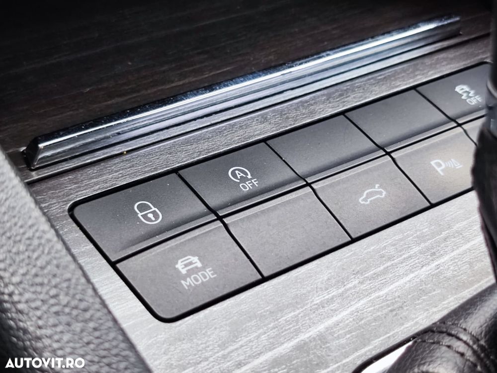 Skoda Octavia 2.0 TDI 4X4 DSG Scout - 22