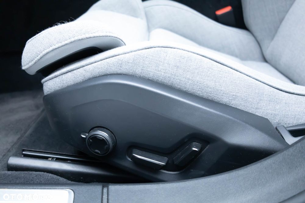 Volvo V90 T8 AWD Plug-In Hybrid Ultimate Bright - 31