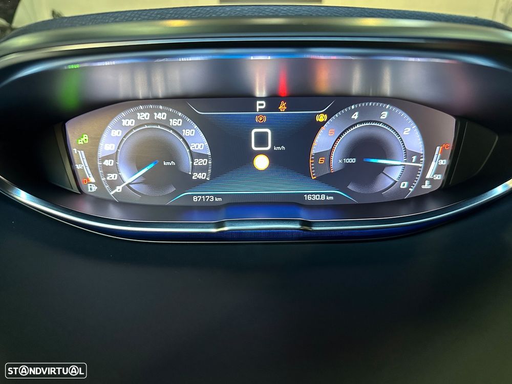 Peugeot 5008 1.5 BlueHDi GT Line J19 EAT8 - 5