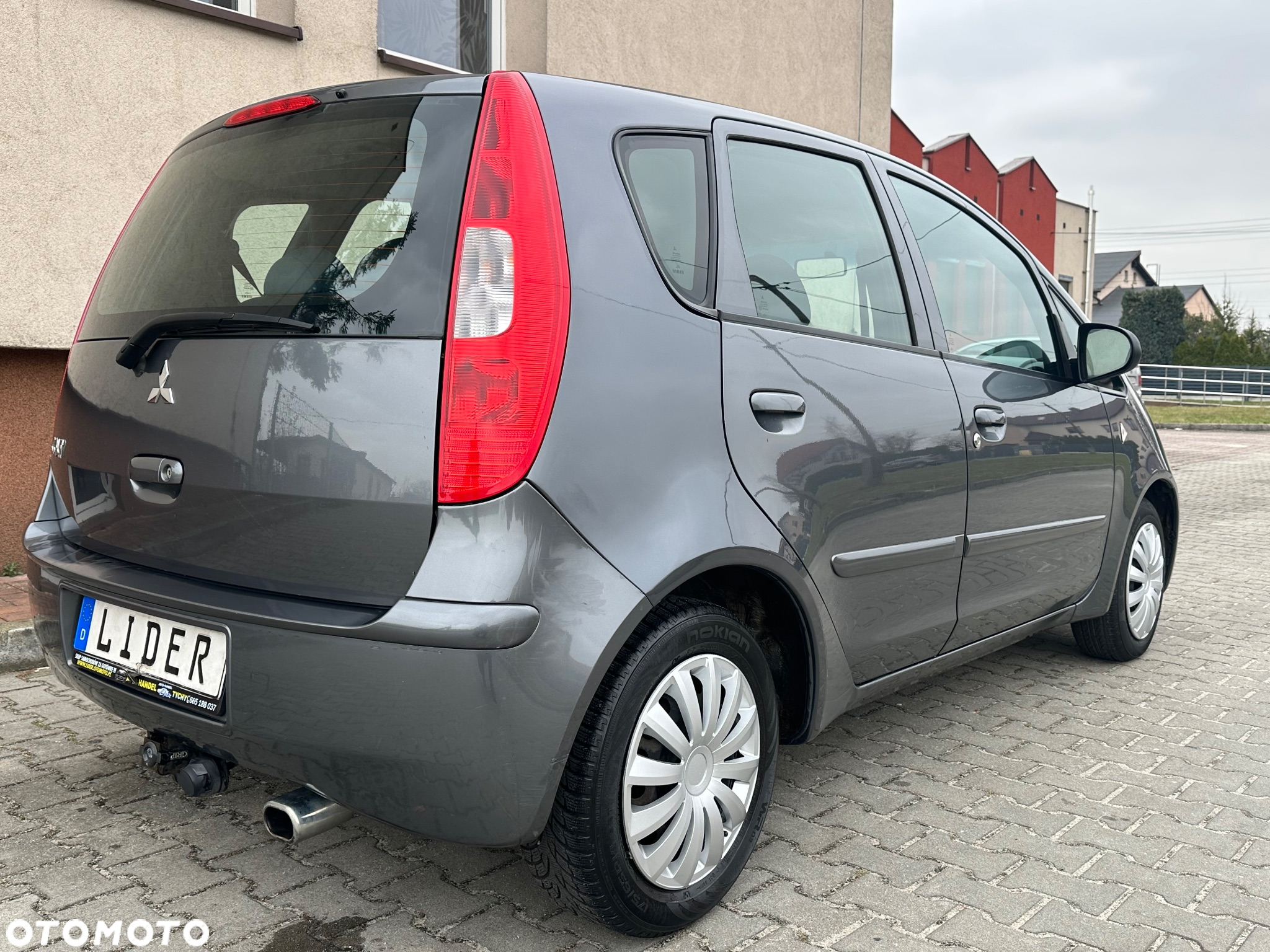 Mitsubishi Colt - 4