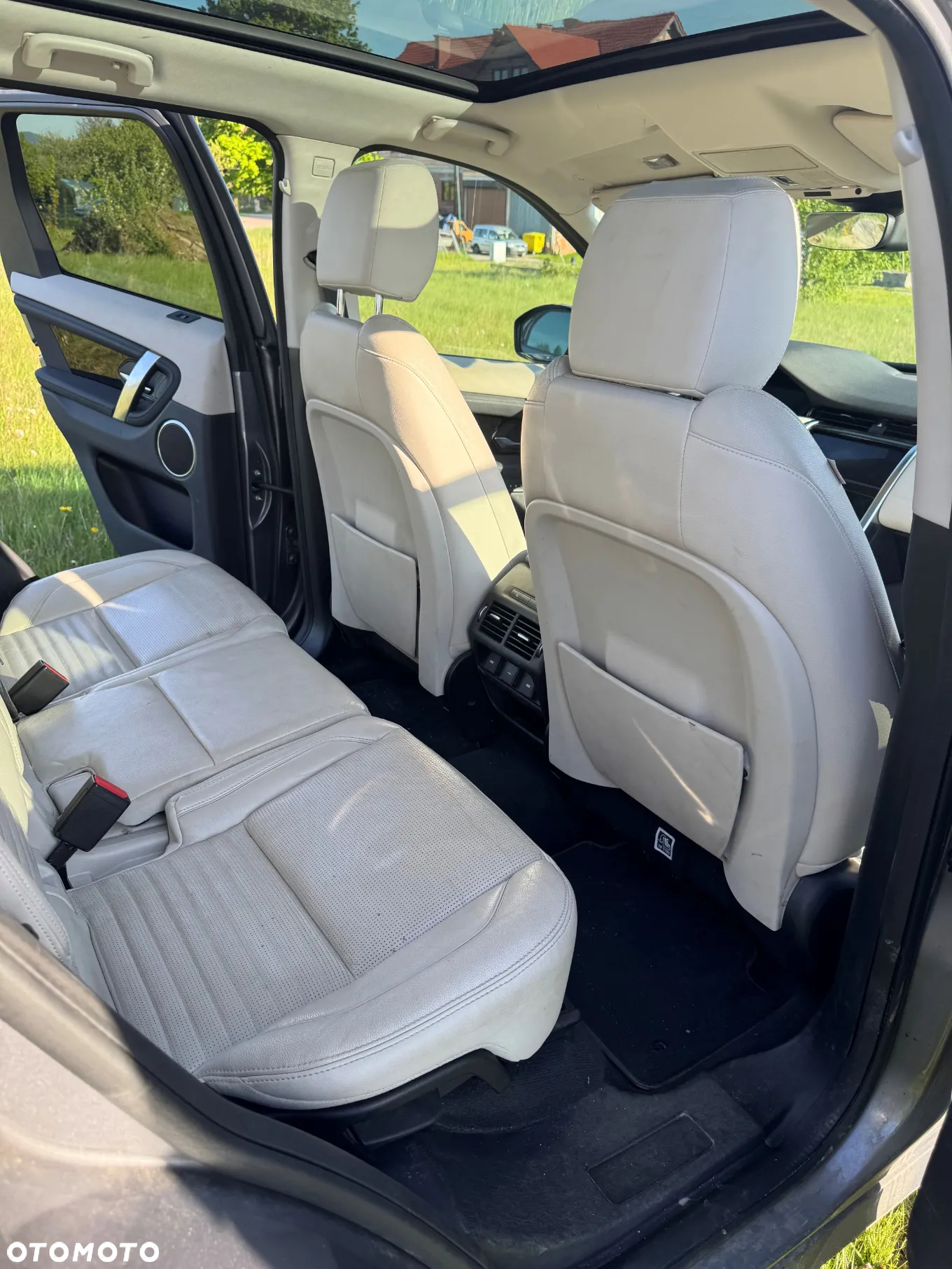 Land Rover Discovery Sport 2.0 D180 SE - 11