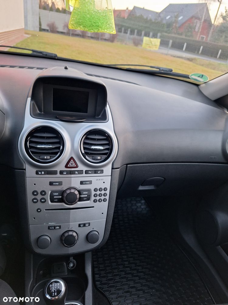 Opel Corsa - 13