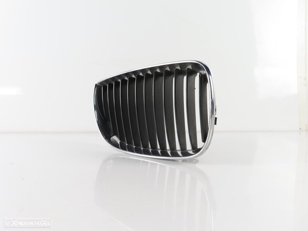 Grelha Cromada Direito/Frente Usado / Original BMW 1 (E87) 51137077130 - 3