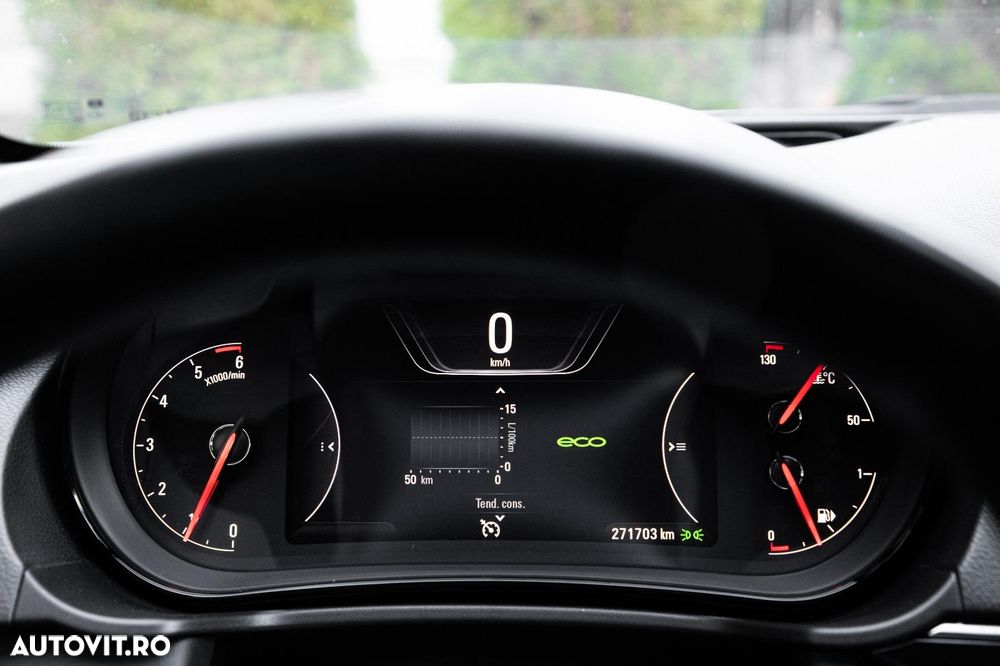 Opel Insignia - 22