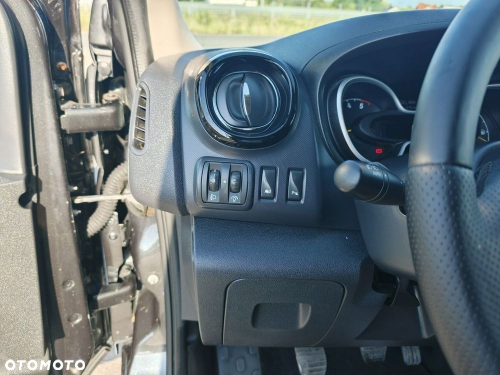 Opel Vivaro - 20