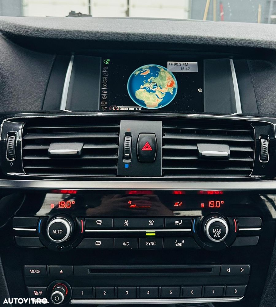 BMW X3 sDrive18d xLine - 27