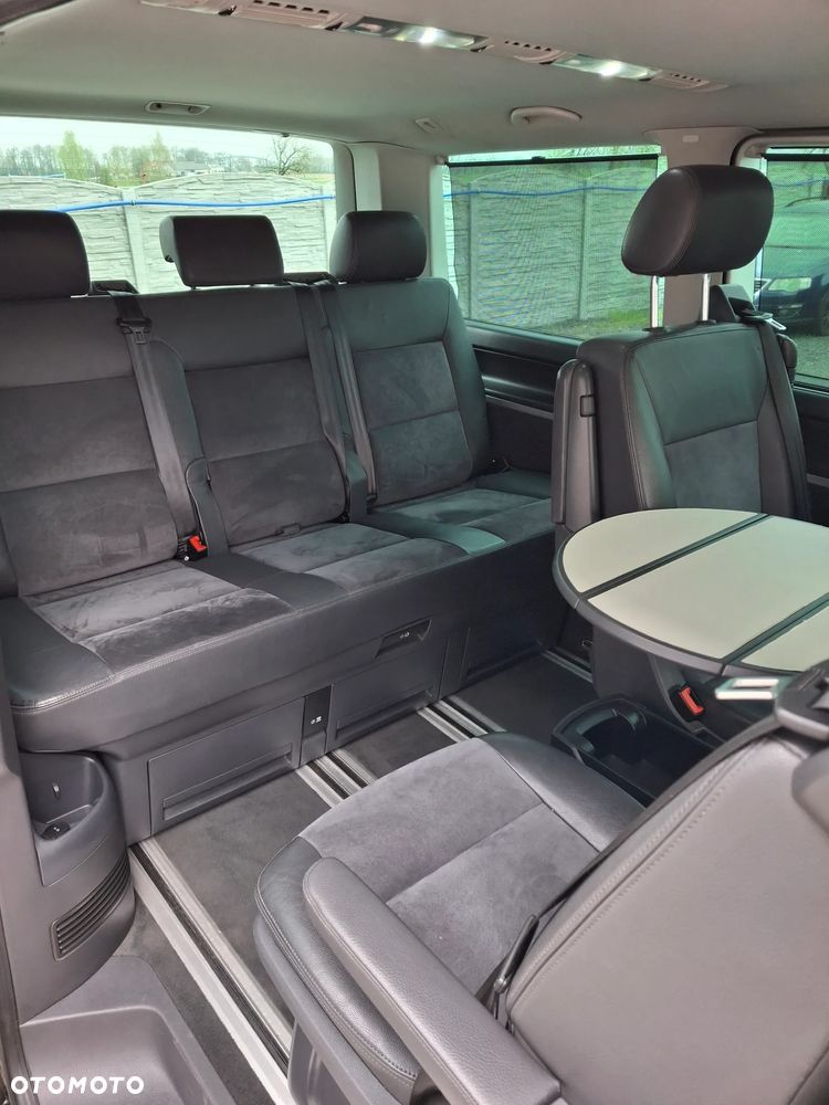 Volkswagen Multivan - 9