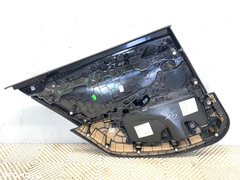 BOCZEK DRZWI PRAWY TYŁ  BMW 5 (G30, F90) 2016 - 2022 530 e Plug-in-Hybrid 135 kW [184 KM] Hybryda - 3