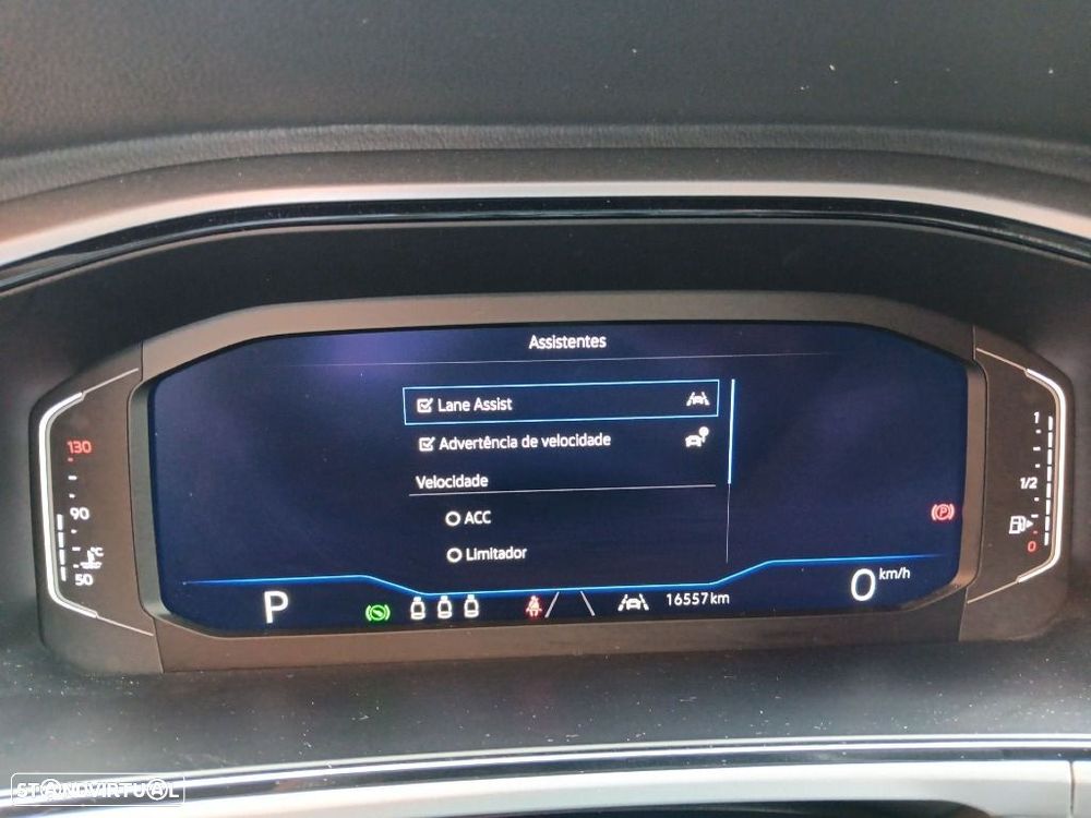 VW T-Roc 1.5 TSI Urban DSG - 19