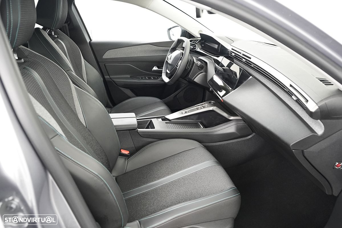 Peugeot 308 1.2 PureTech Allure EAT8 - 21
