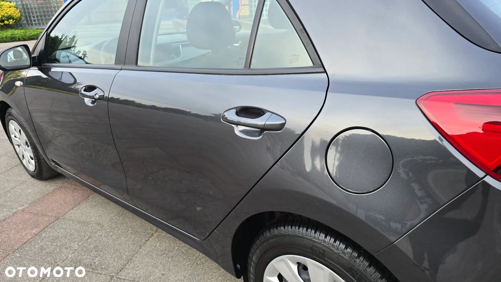 Kia Rio 1.2 Dream Team Edition - 6