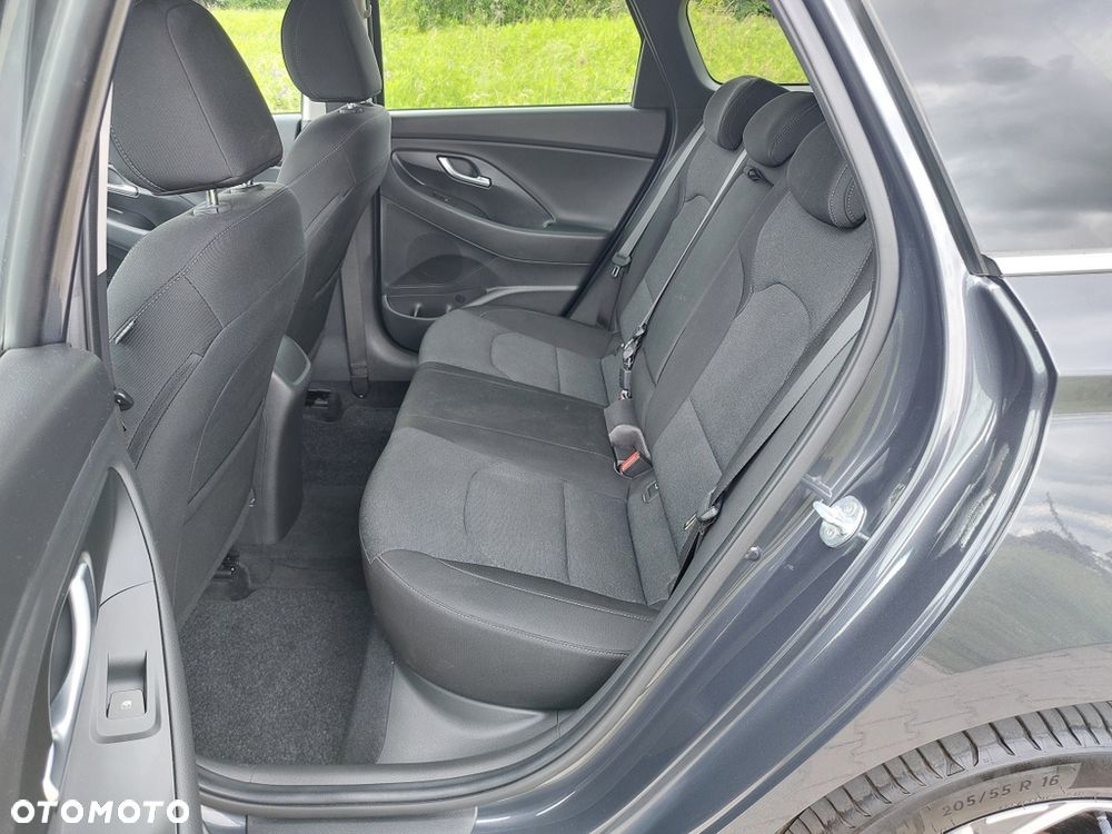 Hyundai i30 1.5 T-GDI 48V-Hybrid Prime - 25