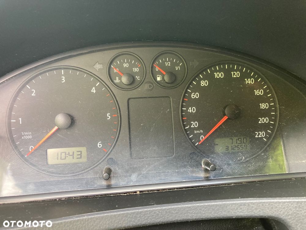 Volkswagen Transporter L2H1 - 12