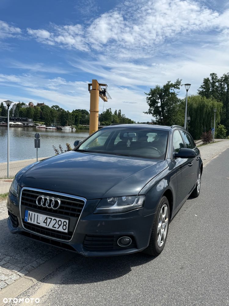 Audi A4 Avant - 4