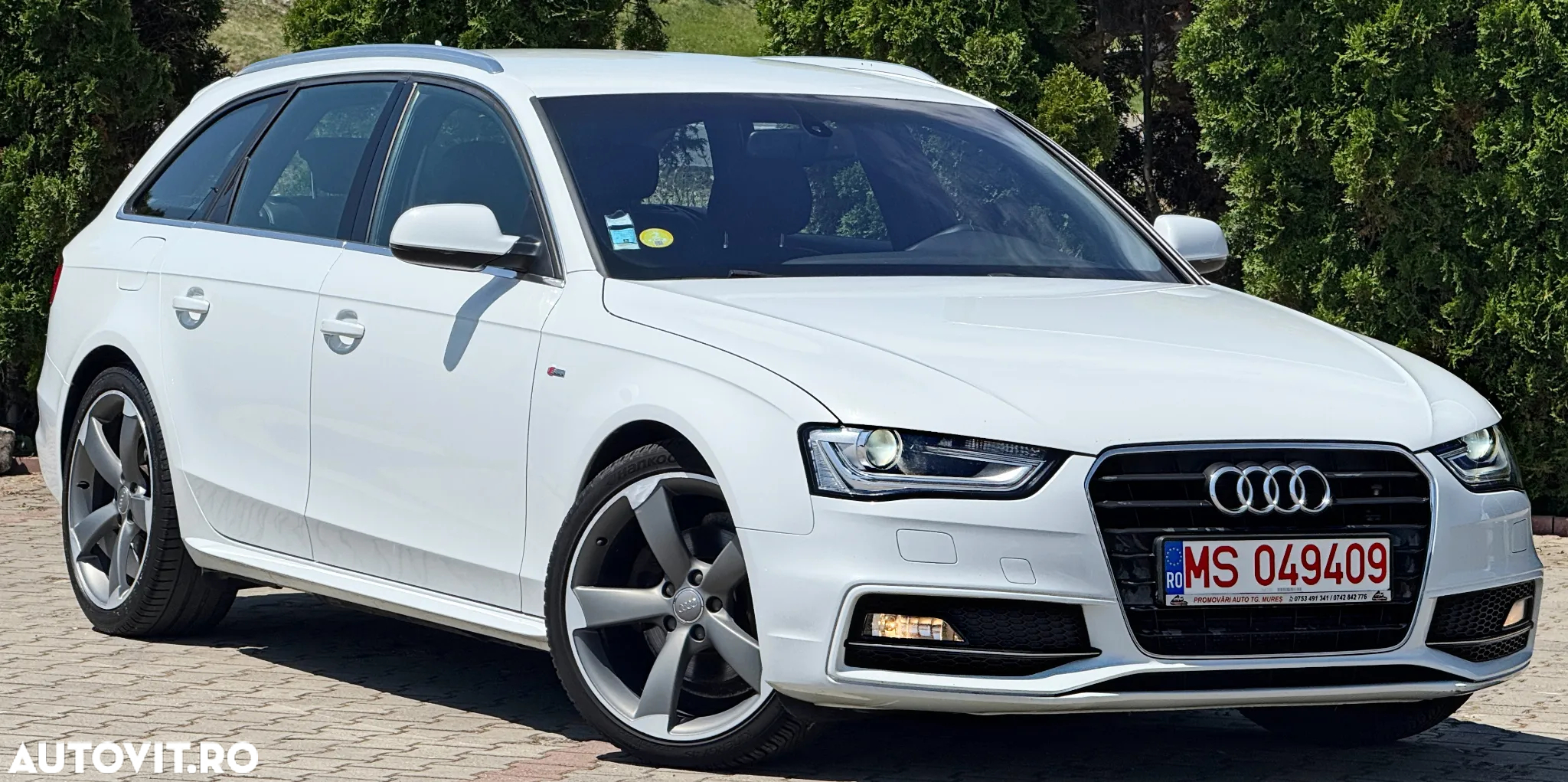 Audi A4 Avant 2.0 TDI DPF clean diesel multitronic Ambition - 2