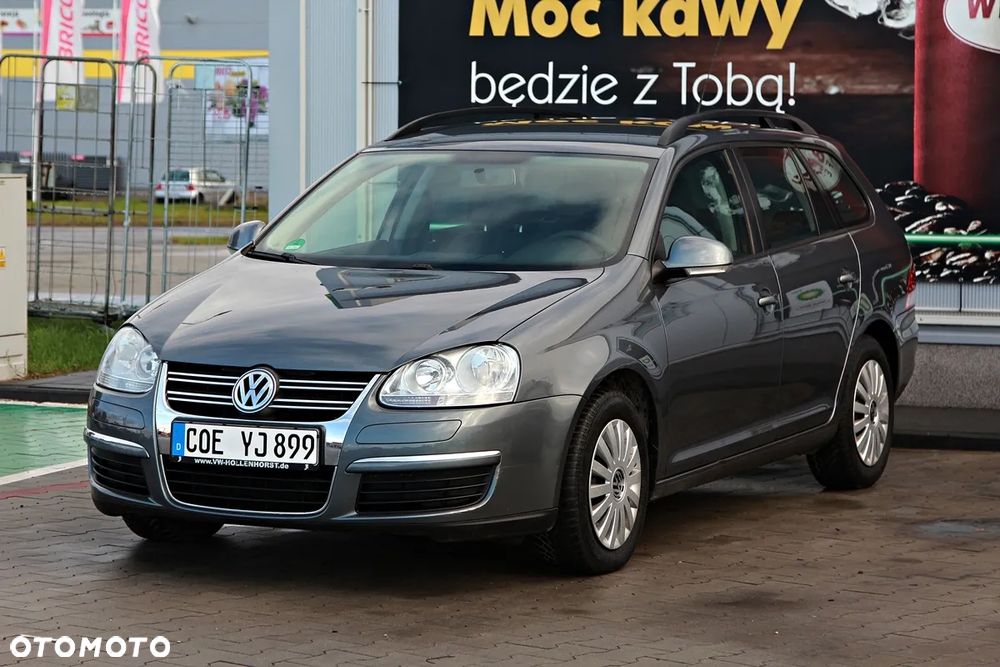 Volkswagen Golf - 3