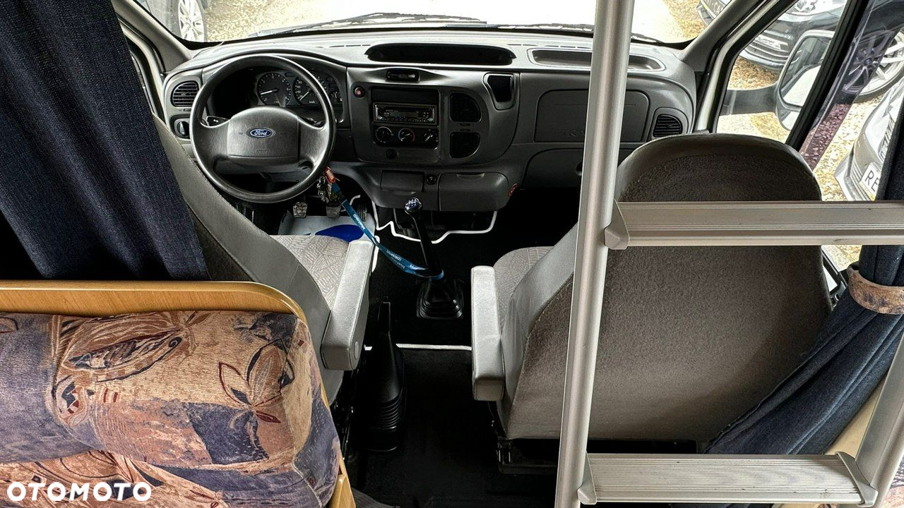 Ford Transit - 26