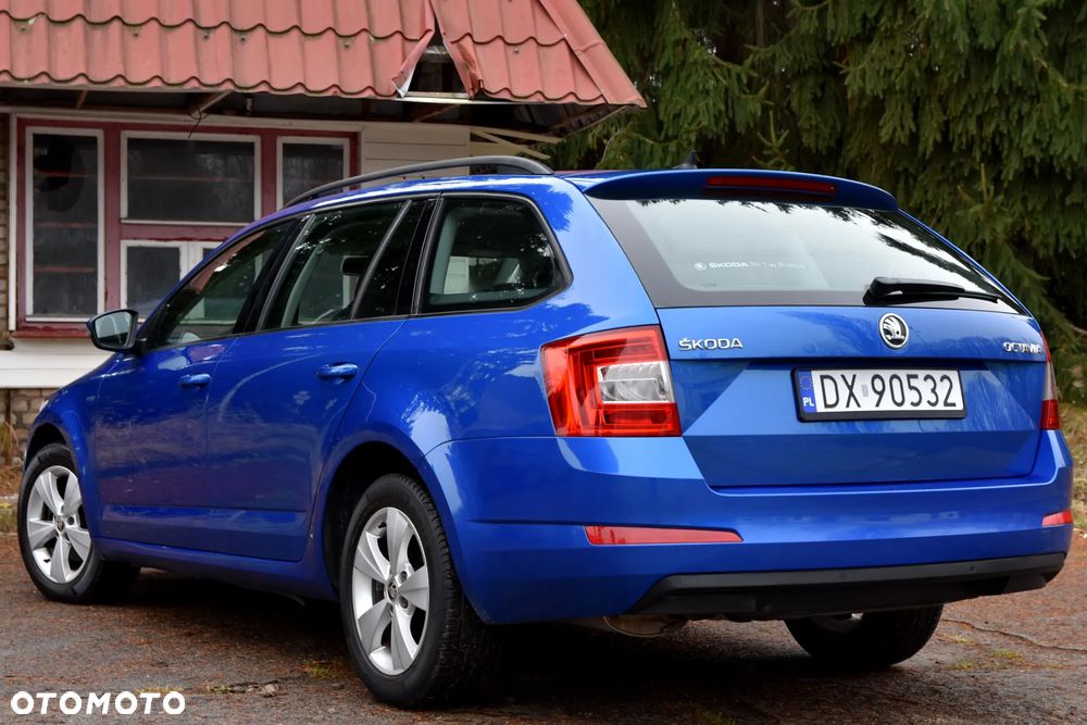 Skoda Octavia 2.0 TDI Style DSG - 6