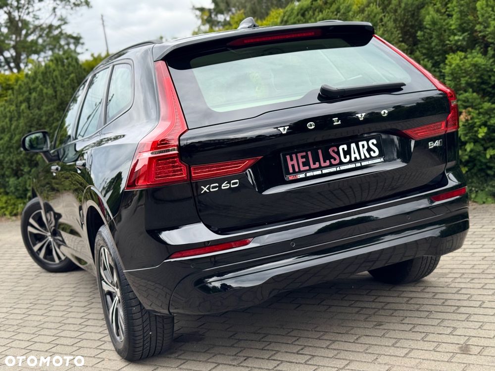 Volvo XC 60 B4 D AWD Geartronic Momentum Pro - 14
